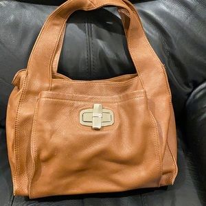 B Makowski soft leather medium size tan stylish handbag